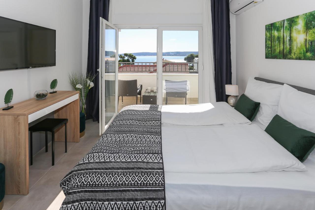 Modern Apartments With Sea View 150 Meters To Beach Kastela Bagian luar foto